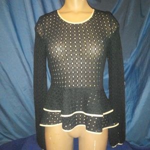 Long sleeve knitted blouse